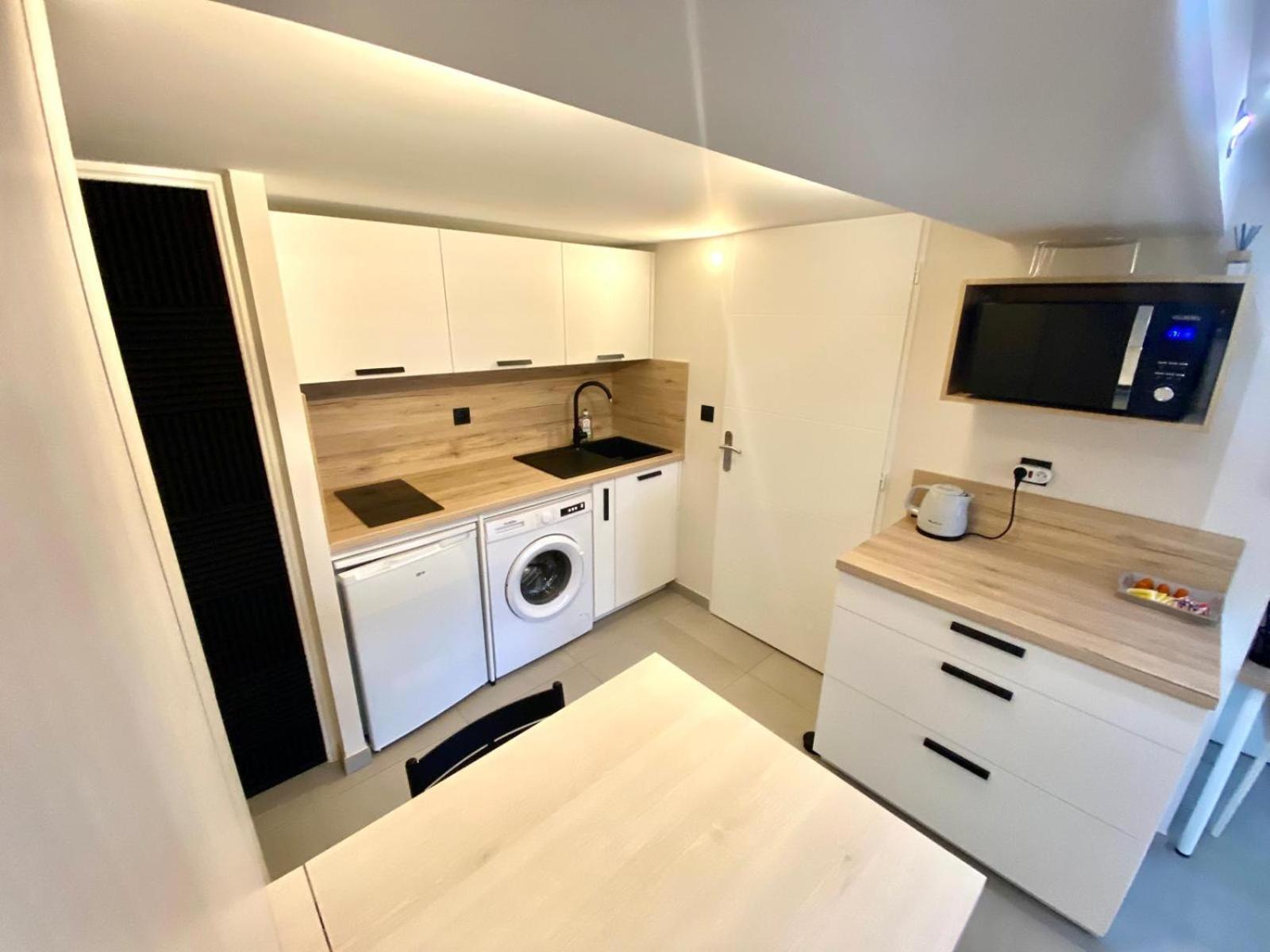 Studio Chez L'Habitant Avec Piscine Commune Grieges Экстерьер фото