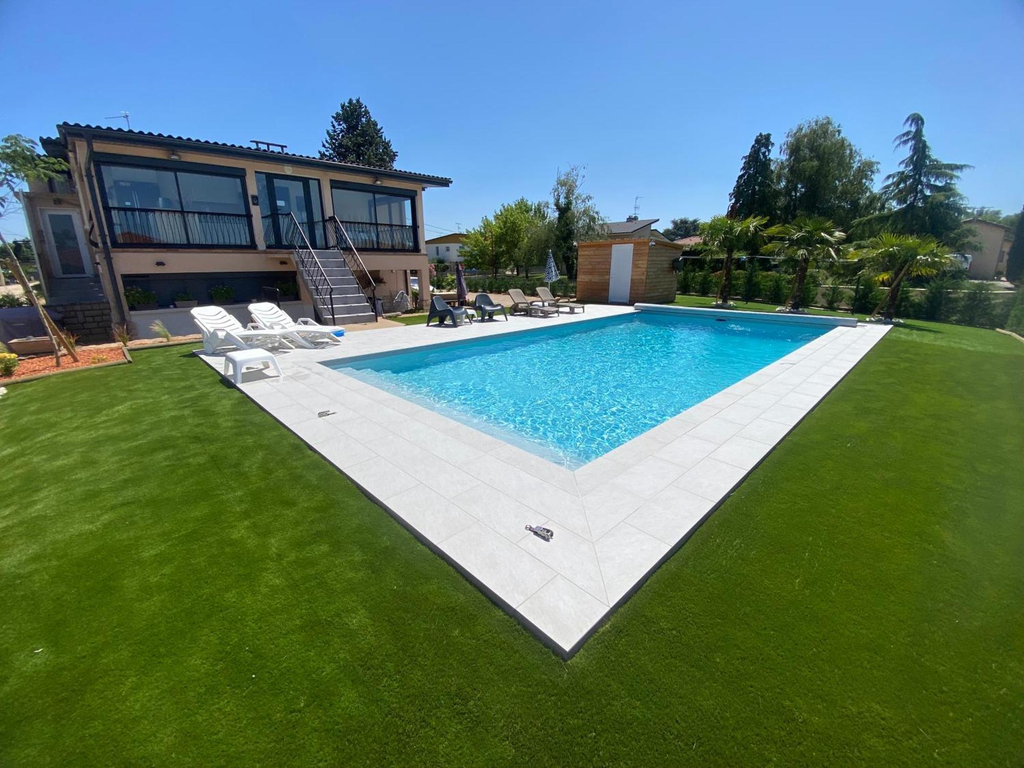Studio Chez L'Habitant Avec Piscine Commune Grieges Экстерьер фото